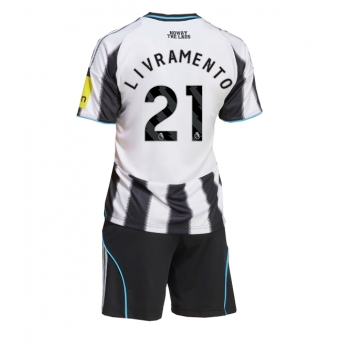 Billige Fotballdrakt Newcastle United Tino Livramento #21 Replika Hjemmedraktsett Barn 2025-26 Kortermet (med bukser)